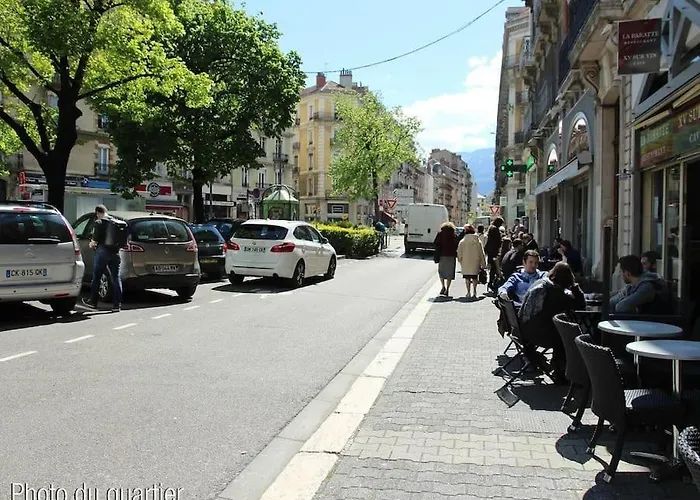 Apartament 3 Pers Piscine Parking Coeur De Grenoble